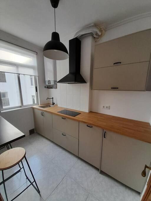 Atico Completamente Equipado Plaza De Espana Apartment Ferrol Luaran gambar